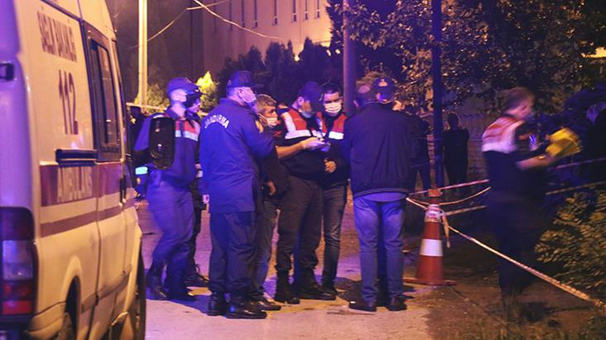 Miras kavgası kanlı bitti: Amcası, yengesi ve kuzenini öldürdü