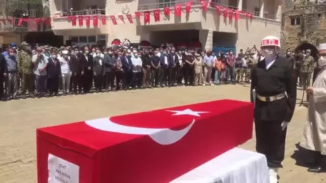 Son dakika haberleri: Şehit Uzman Çavuş Halit Altun, son yolculuğuna uğurlandı
