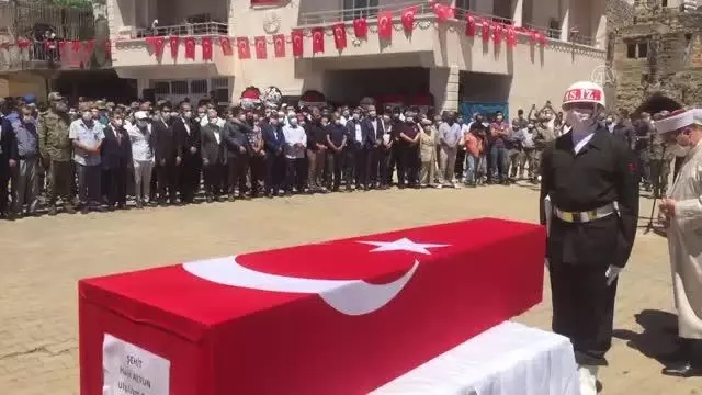 Son dakika haberleri: Şehit Uzman Çavuş Halit Altun, son yolculuğuna uğurlandı