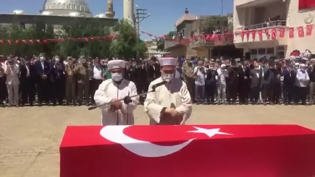 Son dakika haberleri: Şehit Uzman Çavuş Halit Altun, son yolculuğuna uğurlandı