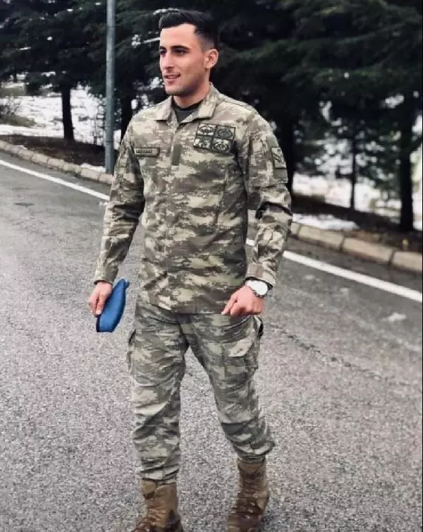 Son dakika haber | Şehit Uzman Çavuş Şahin Sarılmaz, son yolculuğuna uğurlandı