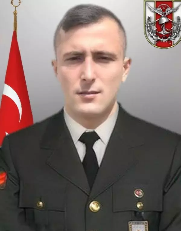Son dakika haber | Şehit Uzman Çavuş Şahin Sarılmaz, son yolculuğuna uğurlandı