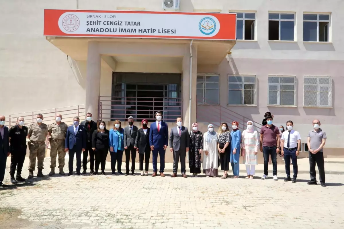Vali Ali Hamza Pehlivan, Cengiz Tatar Anadolu İmamhatip Lisesinde Z Kütüphanenin Açılışını Gerçekleştirdi