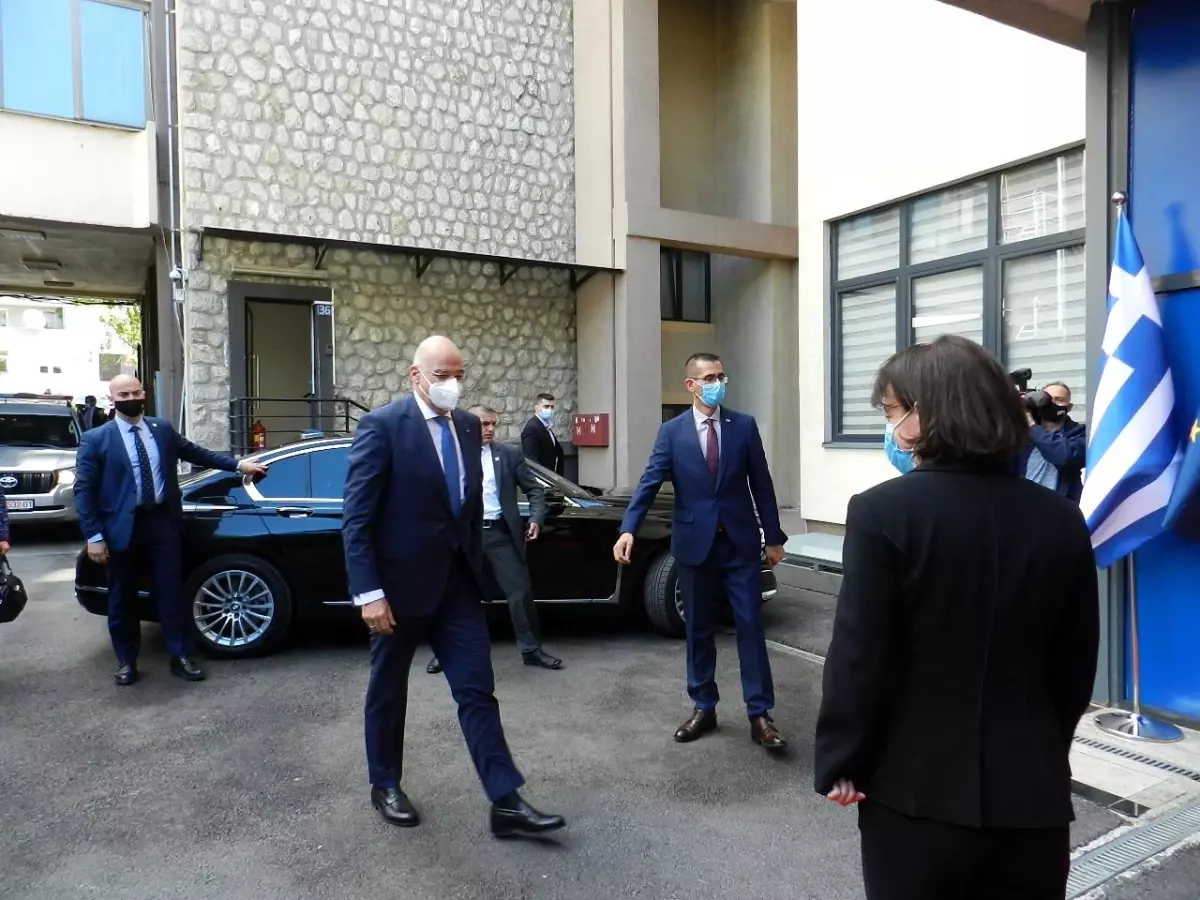 Yunanistan Dışişleri Bakanı Dendias, Kosovalı mevkidaşı ile görüştüDendias: 'Ülkenize vize muafiyetinin verilmesinden yanayız'