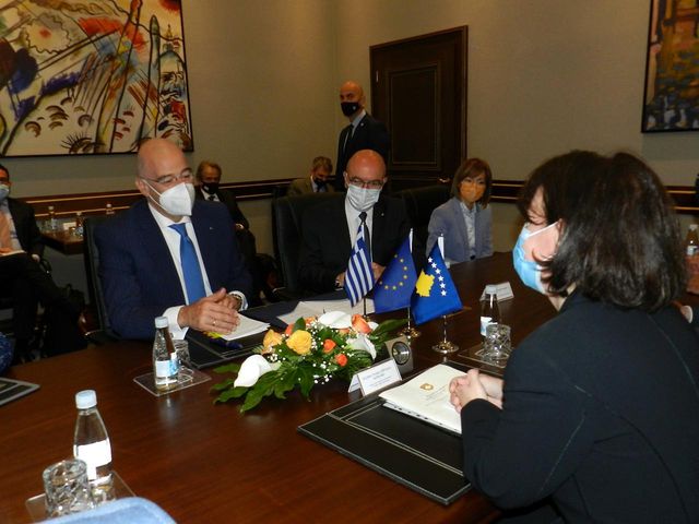 yunanistan disisleri bakani dendias kosovali 3 14178965 o