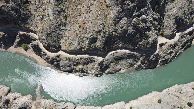 132 yılda tamamlanan Türkiye'nin en korkunç yolu, adrenalin tutkunlarının adresi oldu