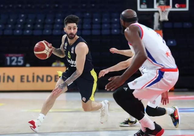 Anadolu Efes, seride 2-0 öne geçti Anadolu Efes, seride 2-0 öne geçti