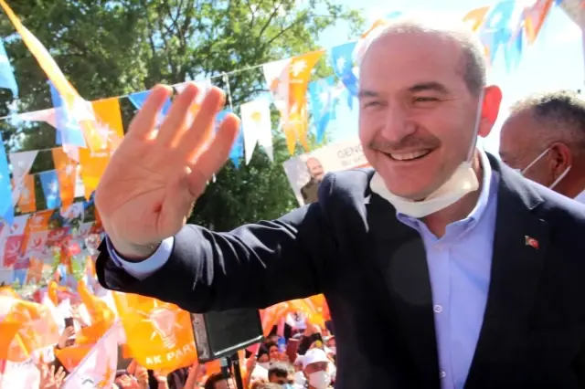 Bakan Soylu: 'Diyarbakır anneleri pes ettirdi HDP'yi' Bakan Soylu: 'Diyarbakır anneleri pes ettirdi HDP'yi'
