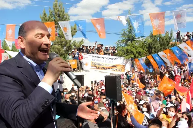Bakan Soylu: 'Diyarbakır anneleri pes ettirdi HDP'yi' Bakan Soylu: 'Diyarbakır anneleri pes ettirdi HDP'yi'