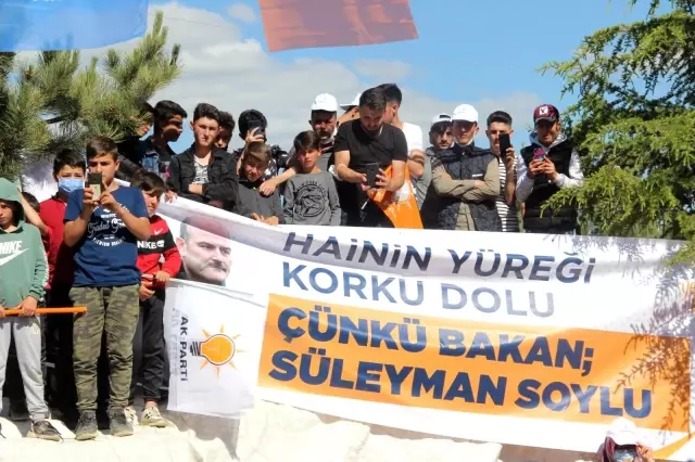 Bakan Soylu: 'Diyarbakır anneleri pes ettirdi HDP'yi' Bakan Soylu: 'Diyarbakır anneleri pes ettirdi HDP'yi'