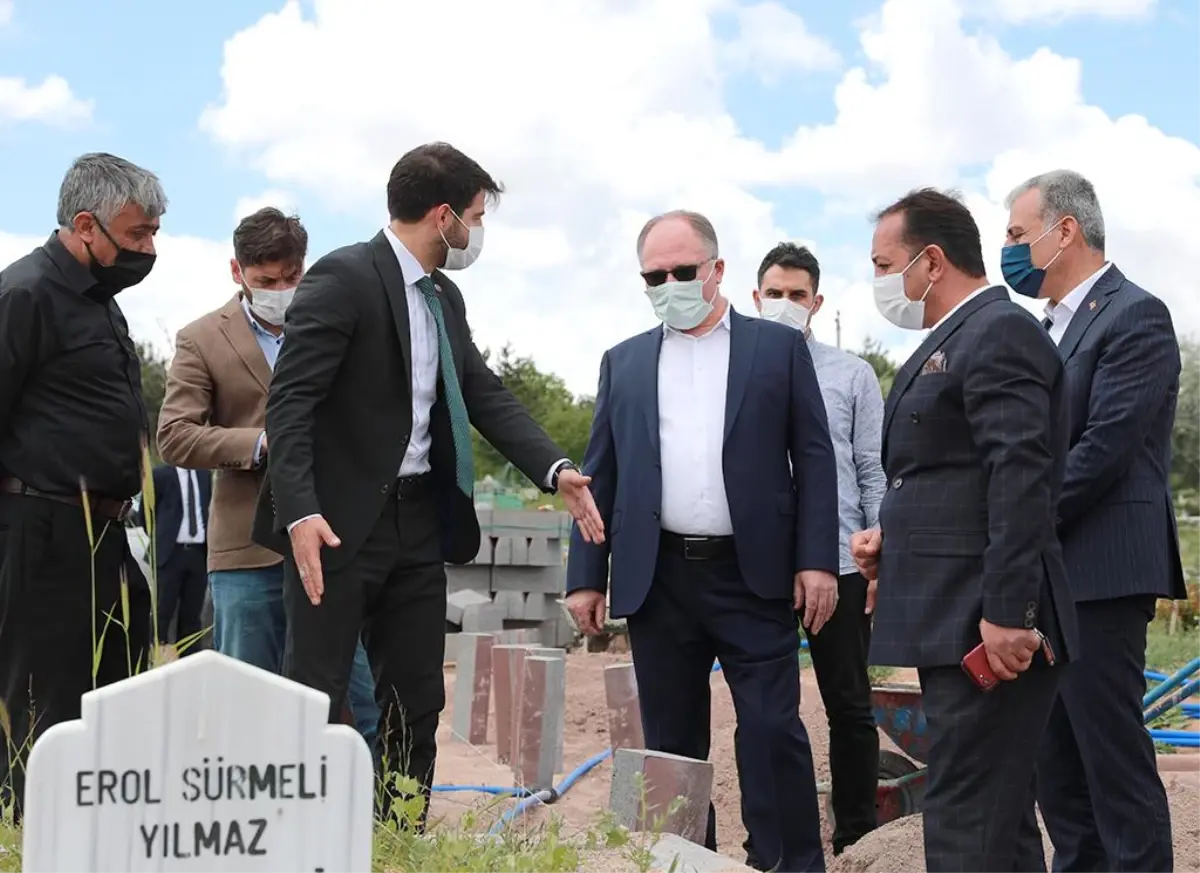 Başkanımız Bilgin Mezarlıktaki Çalışmaları İnceledi...