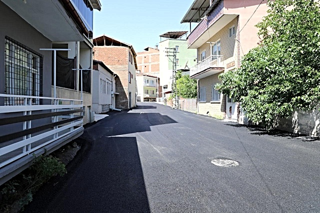 Battalgazi'de yeni yol ve asfalt çalışmaları devam ediyor