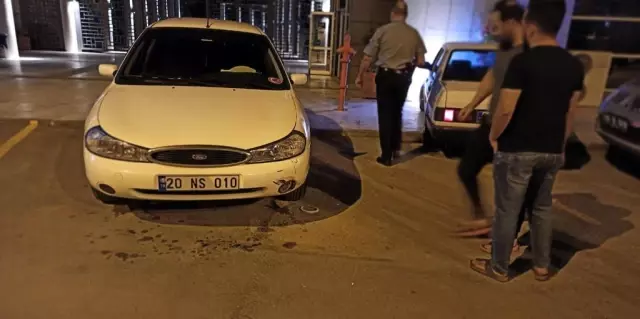 Drift atarken direksiyon hakimiyetini kaybedip müze duvarına çarptı Drift atarken direksiyon hakimiyetini kaybedip müze duvarına çarptı
