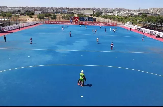 Hokey şöleni Gaziantep'te başladı Hokey şöleni Gaziantep'te başladı