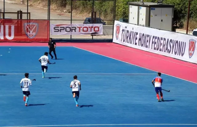 Hokey şöleni Gaziantep'te başladı Hokey şöleni Gaziantep'te başladı