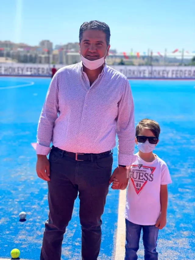 Hokey şöleni Gaziantep'te başladı Hokey şöleni Gaziantep'te başladı