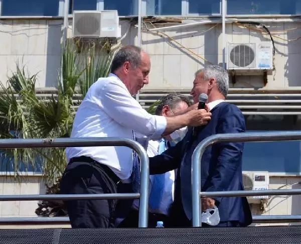 İnce: Siyasete nezaketi getireceğiz İnce: Siyasete nezaketi getireceğiz