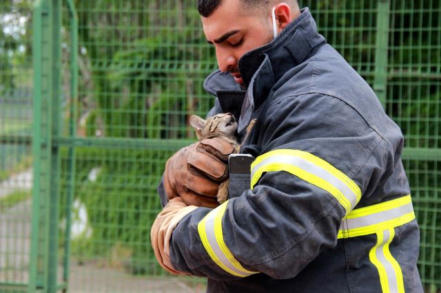 itfaiye erlerinden yurekleri isitan kurtarma 9 14180307 o