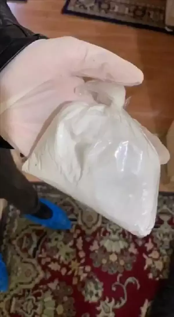 Kadınlara uyuşturucu kullandırarak fuhuşa zorlayan çeteye operasyon: 3 tutuklama Kadınlara uyuşturucu kullandırarak fuhuşa zorlayan çeteye operasyon: 3 tutuklama