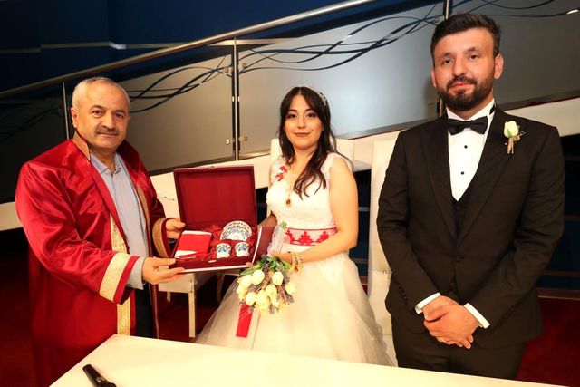 kisitlamasiz cumartesi gununu firsat bilen ci 5 14180932 o