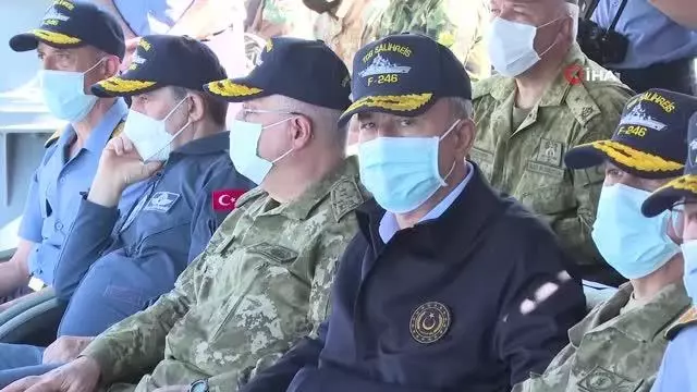 Son dakika 3. sayfa: Milli Savunma Bakanı Akar'dan ordubozan tepkisi