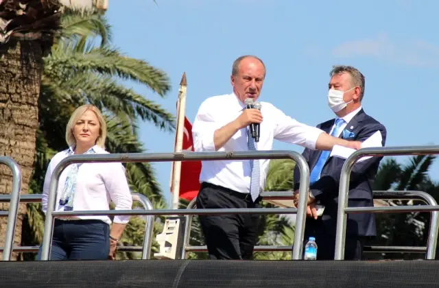 Muharrem İnce, CHP'li seçmeni partisine davet etti Muharrem İnce, CHP'li seçmeni partisine davet etti