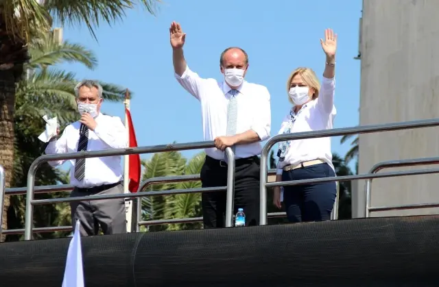 Muharrem İnce, CHP'li seçmeni partisine davet etti Muharrem İnce, CHP'li seçmeni partisine davet etti