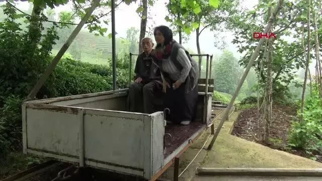 TEPEDEKİ EVİNE KOLAY ULAŞIM İÇİN VAGONLU RAYLI SİSTEM KURDU TEPEDEKİ EVİNE KOLAY ULAŞIM İÇİN VAGONLU RAYLI SİSTEM KURDU