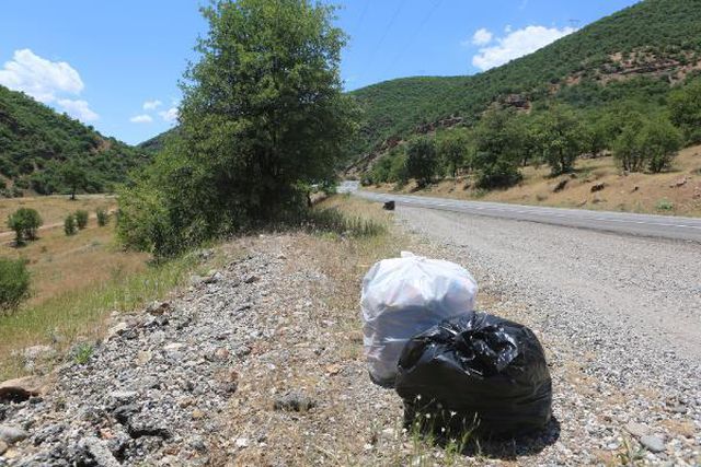 TUNCELİ'DE TOPLANAN ATIKLAR, GERİ DÖNÜŞÜMLE ÖĞRENCİLERE BURS OLACAK