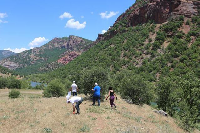 TUNCELİ'DE TOPLANAN ATIKLAR, GERİ DÖNÜŞÜMLE ÖĞRENCİLERE BURS OLACAK