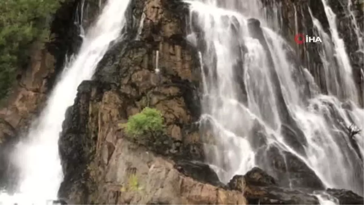 Antalya'nın gizli güzelliği 'Uçansu Şelalesi '