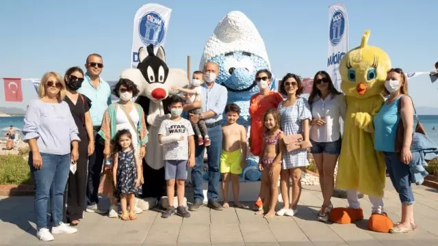 Atık pet şişeler sanat eserine dönüştü Atık pet şişeler sanat eserine dönüştü