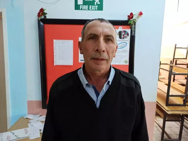 Atlıhisar köyünde Muhtar Adayı Abdullah Karakoyun, 64 oy farkıyla zafere ulaştı Atlıhisar köyünde Muhtar Adayı Abdullah Karakoyun, 64 oy farkıyla zafere ulaştı