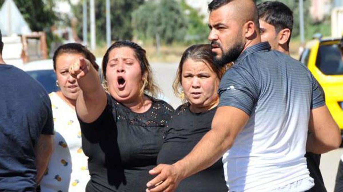Çocukların kavgasına aileler de dahil olunca ortalık savaş alanına döndü
