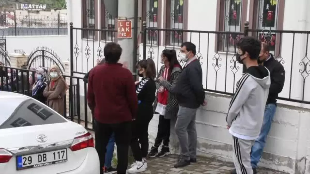 GÜMÜŞHANE - Orta ve Doğu Karadeniz'deki 7 ilde kısıtlama nedeniyle sessizlik yaşanıyor