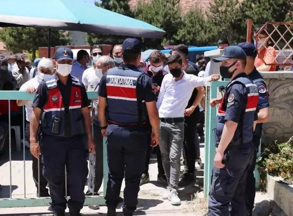 GÜNEY BELDESİNDE SEÇİM HEYECANI GÜNEY BELDESİNDE SEÇİM HEYECANI