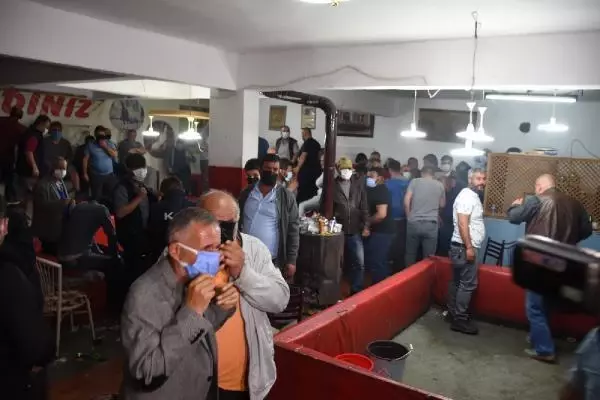 Horoz dövüşü düzenlenen derneğe baskın: 69 kişiye 431 bin TL ceza Horoz dövüşü düzenlenen derneğe baskın: 69 kişiye 431 bin TL ceza
