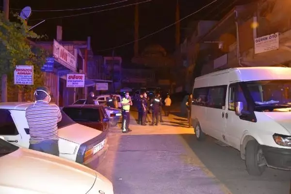 Horoz dövüşü düzenlenen derneğe baskın: 69 kişiye 431 bin TL ceza Horoz dövüşü düzenlenen derneğe baskın: 69 kişiye 431 bin TL ceza