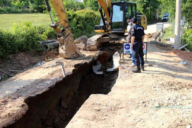 kanalizasyon hatti calismalari sirasinda topr 3 14182997 o