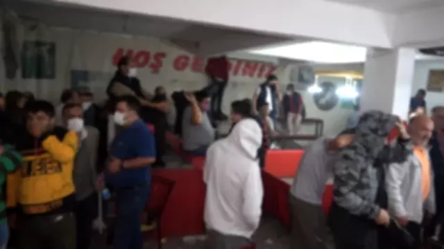 Son Dakika | Kırıkkale'de horoz dövüşü baskını kamerada: 69 kişiye 431 bin 250 lira ceza Son Dakika | Kırıkkale'de horoz dövüşü baskını kamerada: 69 kişiye 431 bin 250 lira ceza