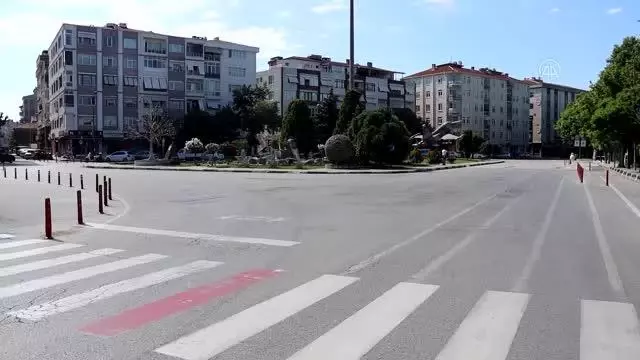 Sokağa çıkma kısıtlaması nedeniyle sessizlik hakim Sokağa çıkma kısıtlaması nedeniyle sessizlik hakim