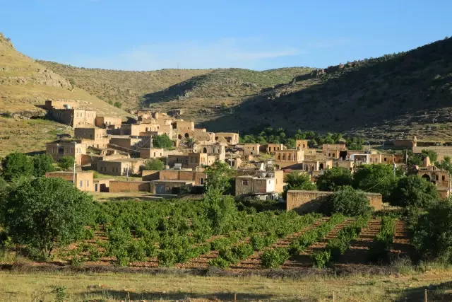 Film ve dizilere ev sahipliği yapan Dereiçi, turizme kazandırılacak