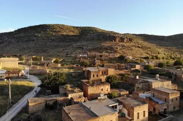 Film ve dizilere ev sahipliği yapan Dereiçi, turizme kazandırılacak