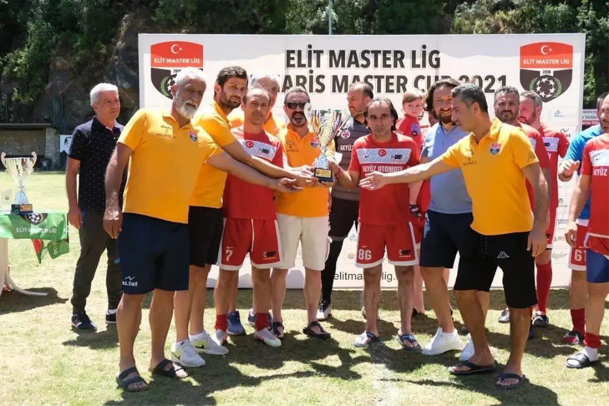Marmaris Master Cup Futbol Turnuvası'nda Maçka Belediyesi şampiyonu oldu