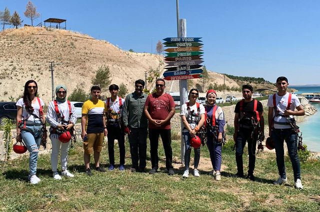 Mezopotamya Dağcılar Kulübü Samsat'a hayran kaldı Mezopotamya Dağcılar Kulübü Samsat'a hayran kaldı