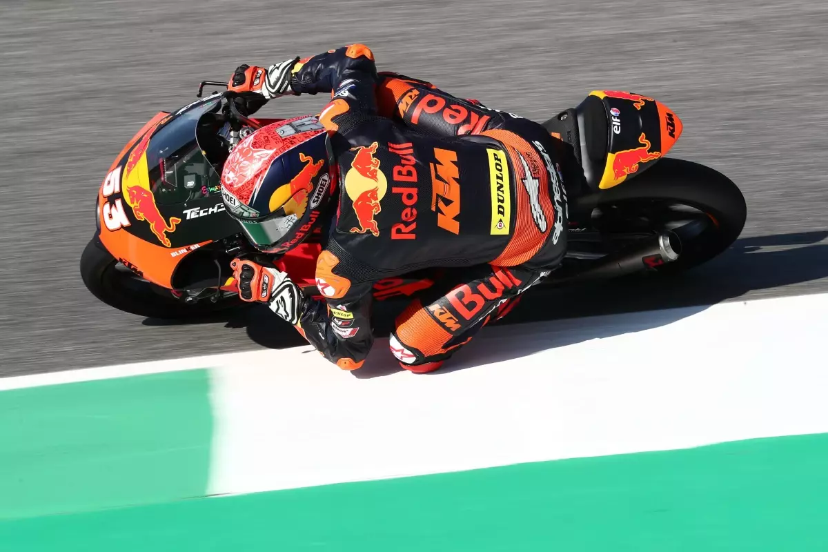 Moto3 Dünya Şampiyonası'nda 3. olan Deniz Öncü, kariyerinde ilk kez podyuma çıktı