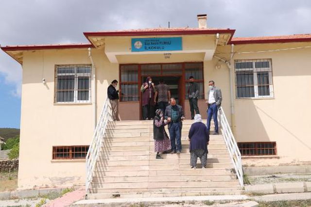 Niğde'de 4 köyde muhtarlık seçimi Niğde'de 4 köyde muhtarlık seçimi