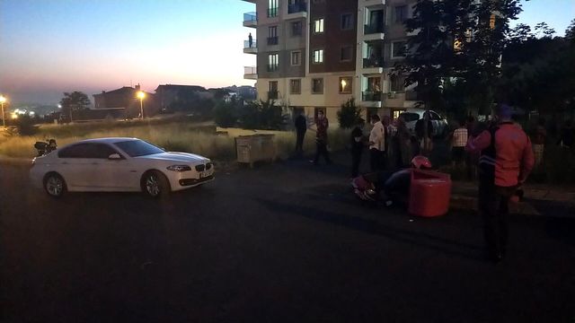 otomobilin carptigi motosikletli kurye yarala 10 14181821 o