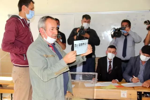 Güney beldesinde oy kullanma işlemi tamamlandı Güney beldesinde oy kullanma işlemi tamamlandı