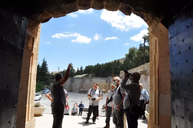 KAHRAMANMARAŞ - UNESCO adayı Eshab-ı Kehf, fotoğrafçıları konuk etti KAHRAMANMARAŞ - UNESCO adayı Eshab-ı Kehf, fotoğrafçıları konuk etti